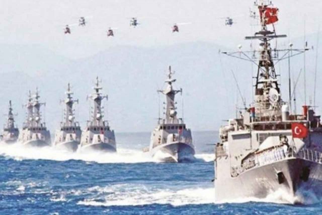 Ο τουρκικός στόλος εκτελεί ναυτικό αποκλεισμό των νησιών μας.